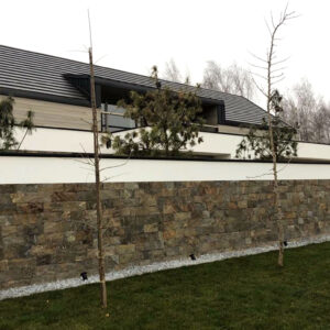 Kamień elewacyjny cięty czterostronnie szerokość 15 cm (ok. 393 zł brutto/m2)