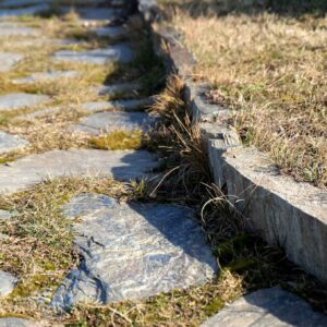 Krawężnik nienormowany – obrzeże